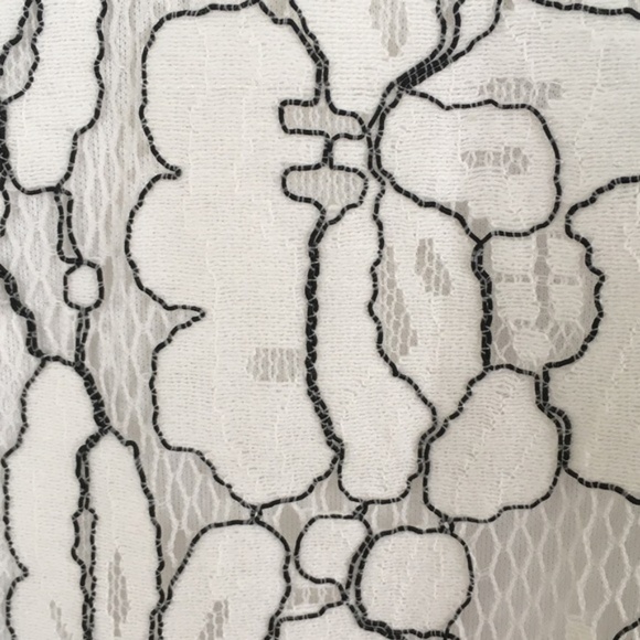 White and Black Dress - Picture 4 of 4